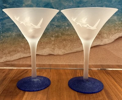 Juego de 2 vasos de martini/vodka de ganso gris pájaros esmerilados y grabados Foto 1 de 4