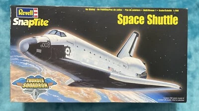 Space Shuttle Revell 85-1188 1/200 Scale 2004 - Image 1 of 4
