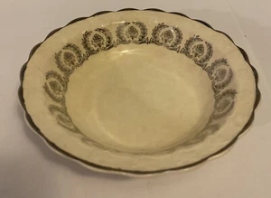 TST CO. TAZÓN PEQUEÑO FLOR Y HOJA (crema) flor plata adorno plata - Imagen 1 de 2