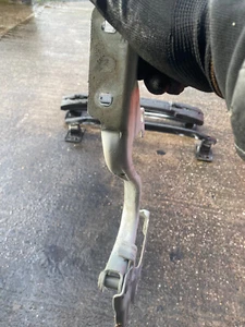 bonnet hinges both sides - Picture 1 of 4