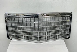 NOS Ford LTD Center Grill D5AZ-8200-A Motorcraft MF33 – 1975–76 OEM - Picture 1 of 9