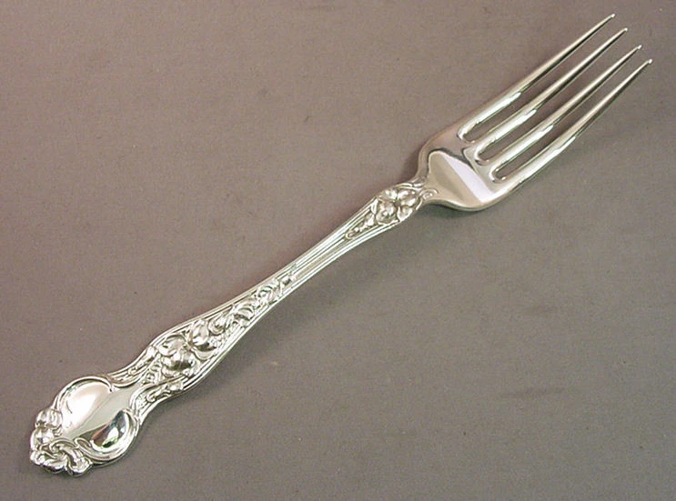 VIOLETA- TENEDOR(S) DE CENA WALLACE ESTERLINA Foto 1 de 1