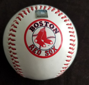 Genuine Merchandise Rawlings 2005 Boston Red Sox Collectible Baseball Sports 