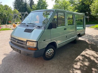 Oldtimer 7-Sitzer Showroom Quad Transporter H-Kennzeichen Renault Trafic 1990 - Bild 1 von 4