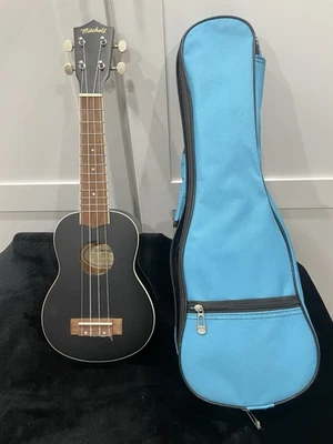 Ukelele Mitchell serie Mu40bk Foto 1 de 4