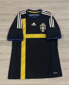 Adidas 2013/14 Svezia Nazionale Calcio Maglia Uomo Taglia Media - Foto 1 di 7