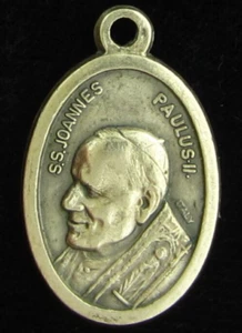 Pope John Paul II Medal Religious Holy Catholic Virgin Mary Light in Weight - Picture 1 of 5