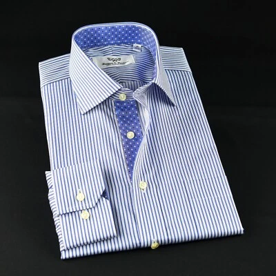 Camisa de vestir formal de negocios a rayas azules con diseño de forro interior de estrella azul Foto 1 de 4
