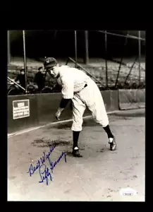 Lefty Gomez JSA Coa Signed 8x10 Photo Autograph Yankees - Picture 1 of 2