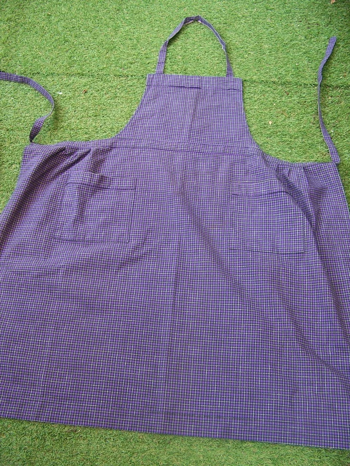 ANCIEN TABLIER TISSU COTON ECOSSAIS PARME - TIS 242/1 - Photo 1/4