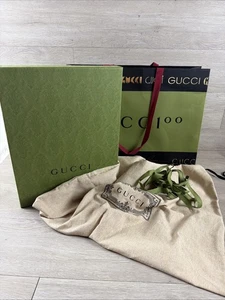 Gucci Confezione Regalo Scarpe E Sacchetto Con Nastro Sacchetto Antipolvere e Fazzoletto 14”x 11”x 5” - Foto 1 di 12