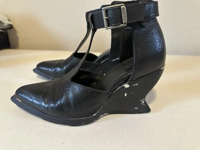 John Fluevog Ishshoes Zoomies T Strap Wedge Heel 7 - Image 1 of 4