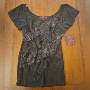 NWT women large black short sleeve rufflle sequin accent Almost Famous - Picture 1 of 1