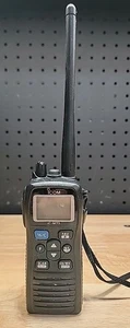 Icom IC-M73 PLUS VHF Marine Transceiver - M73PLUS *UNGETESTET* ohne Ladestation - Bild 1 von 10