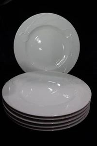 MIKASA CLASSIC FLAIR BIANCO GOFFRATO CALIA LILLIES 6 GRANDE PIATTO DA PORTATA 12" - Foto 1 di 8