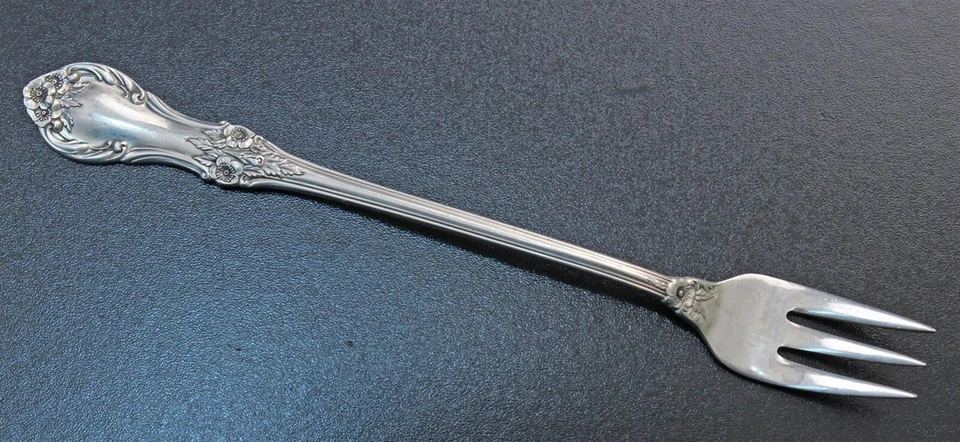 Tenedores de cóctel International de plata esterlina Wild Rose Foto 1 de 1