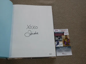 Trisha Yearwood Signed Hardback Book Trisha's Kitchen Cookbook JSA #RR91529 - Bild 1 von 11