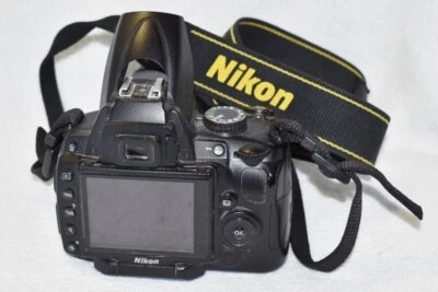 Nikon D D5000 12.3 MP Digital SLR Camera - Black (Kit w/ AF-S DX VR 18-55mm... - Image 1 of 4