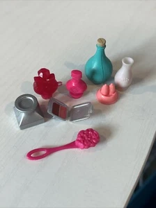Lot Of Barbie Bathroom Accessories - Picture 1 of 1