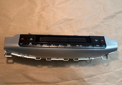 2011-2013 LEXUS Ct200h CLIMATE CONTROL MODULE OEM 55900-76060 - Image 1 of 4