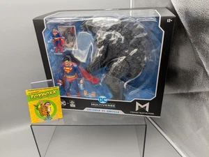 DC Multiverse DC Justice League Superman Vs. Godzilla 30 cm McFarlane 1L - Picture 1 of 9