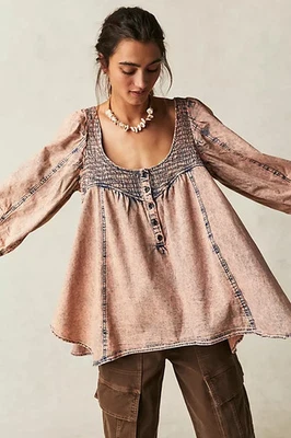 Top de mezclilla lavado ácido Free People Smock It To Me para mujer talla S Foto 1 de 4