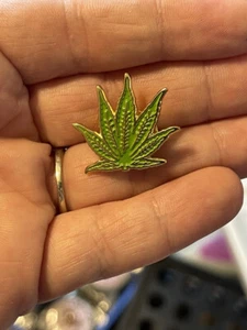 Topfblatt Pin 420 Anstecknadel Hutnadel hoch - Bild 1 von 3