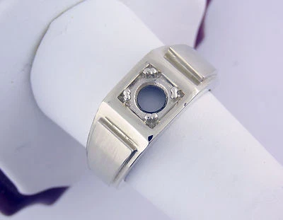 14K White Gold Men's Solitaire Ring Mounting For 1/2Carat  5 mm Round Stone - Image 1 of 4