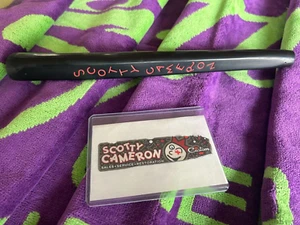 Excellent Scotty Cameron Grip Pistolini Black Red Dancing Script FREE SHAFT BAND - Picture 1 of 6