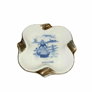 De colección Delft Holanda Souvenir Pin Plato Cenicero Niña Holandesa 3"x3" Porcelana - Imagen 1 de 3