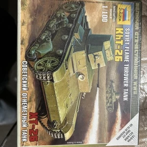 Soviet Flame Thrower Tank KhT-26 Zvezda 6165 1:100 1/100 WWII T-26 T26 T 26 - Picture 1 of 1