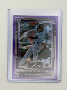 Three and Two Chandler Simpson RC #21 2025 púrpura #/32 Rays novato - Imagen 1 de 2