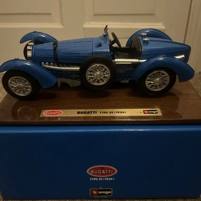 Vintage Bburago Bugatti 1:18 Miniature Car On Wooden Plinth Blue With Box  - Image 1 of 4