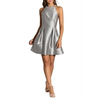 Vestido Jennifer Lopez Plateado Talla 2 Halter Cuello Cuentas Sin Mangas Fiesta NUEVO Foto 1 de 4