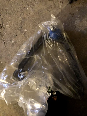 05 GMC YUKON suspensión brazos control rótulas Foto 1 de 4