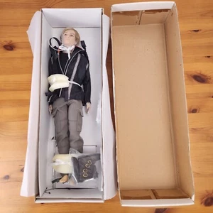Tonner Peeta 17" THE HUNGER GAMES Doll New In Box #T12HUDD02 EXCELLENT - Picture 1 of 15
