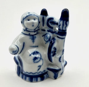 Figura Rueda Giratoria Gzhel Vintage Rusa Porcelana Mujer Niña Azul y Blanco - Imagen 1 de 7