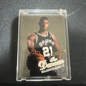 1997-98 Fleer Ultra - Gold Medallion #131G Tim Duncan (RC) - Picture 1 of 8
