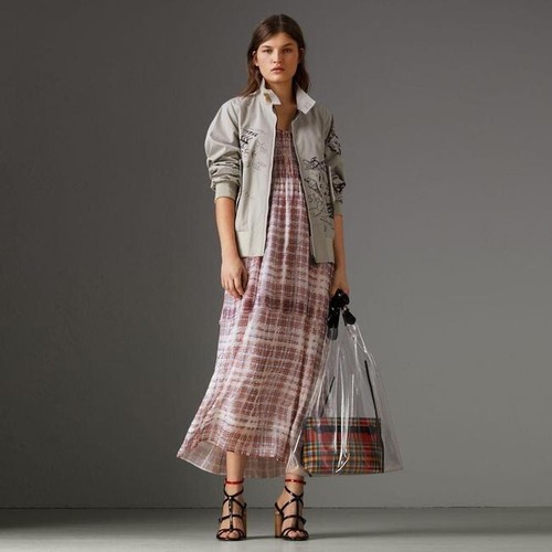 Abito in seta Burberry taglia 40 06US $1350
