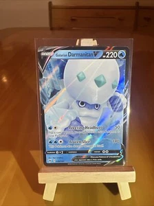 Juego de Cartas Coleccionables Pokémon Galarian Darmanitan V Vivid Voltage 036/185 Holo Ultra Raro - Imagen 1 de 2