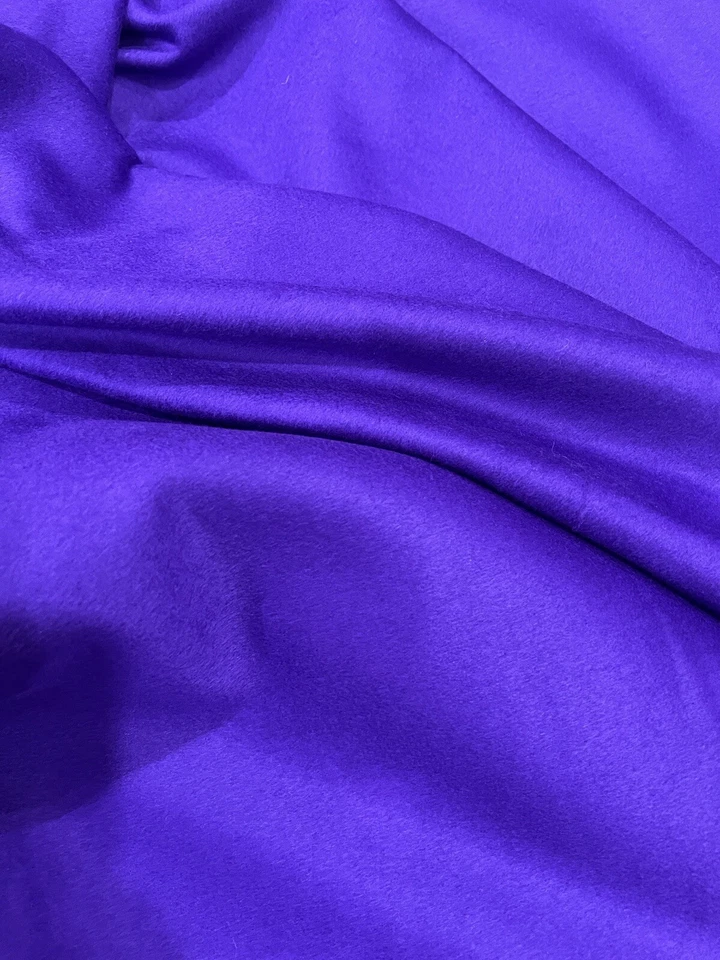 Cashmere Fabric lot, Purple fabric, 152cm wide, Lot 3,0m (3.2yard) - Image 1 of 4