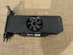 XFX AMD Radeon R7 240 2GB GDDR3 DVI VGA HDMI Graphics Card P/N:R7-240A-CLJ - Picture 1 of 3