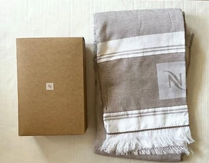 NESPRESSO UPCYCLING STRANDTUCH - Sammlerstück brandneu im Karton - Bild 1 von 4