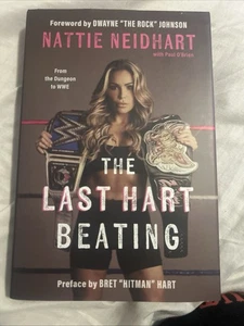 Last Hart Beating: From the Dungeon to WWE by Nattie Neidhart Signed - Bild 1 von 4