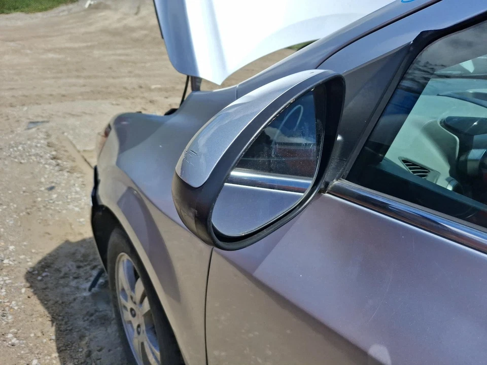 Espejo retrovisor izquierdo usado se adapta a: Chevrolet Sonic Power 2012 grado A izquierdo Foto 1 de 4