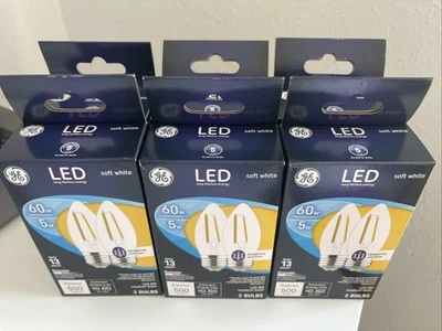 12 GE Lighting 93129347 Decorative LED Light Bulbs, Soft White Clear 500 Lumens - Image 1 of 4
