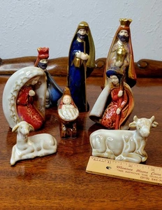 Bunte Steinzeug Krippe 8-teilig Heilige Familie - Bild 1 von 18