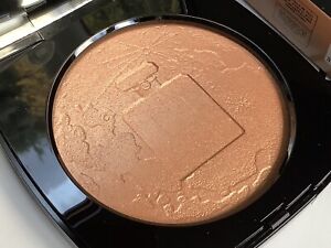 CHANEL Éclat Lunaire Illuminating Face Powder 887 Or Rose Holiday 2022 NEW