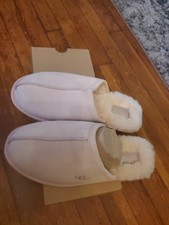 narrow width slippers