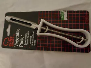 Vegetable Peeler 6”L Hardened Stainless Steel Blade Plastic Handle by Chef Craft - Picture 1 of 10